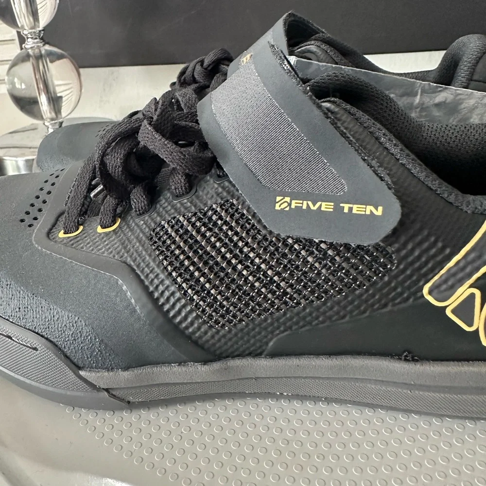 🆕Five Ten Hellcat Pro Mountain Bike Shoes